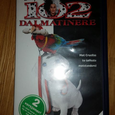 Walt Disneys - 102 Dalmatinere. VHS ( inneholder 2 versjoner)