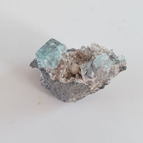 FLUORITE CUBE krystall