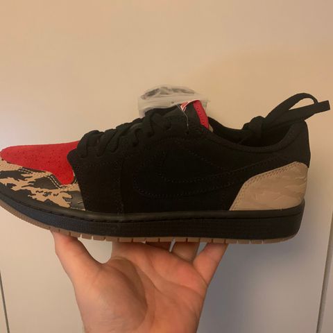 Jordan 1 Retro Low SoleFly 43