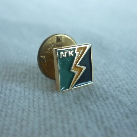 1993 NRK P3s første logo - Jakkemerke/pin.