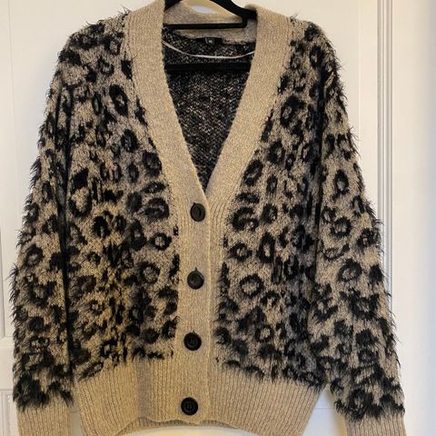 Strikket cardigan!