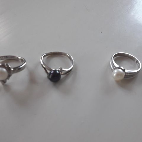 Sølv ringer med ekte perle pr stk hb kr 250