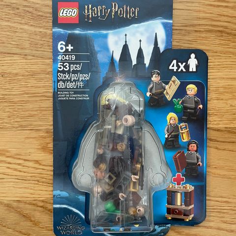 Nytt/Uåpnet LEGO Harry Potter 40419 - Hogwarts Students Accessory Set