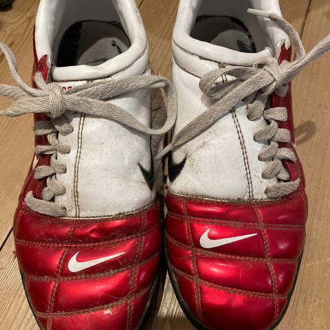 Nike fotball sko. Str 39