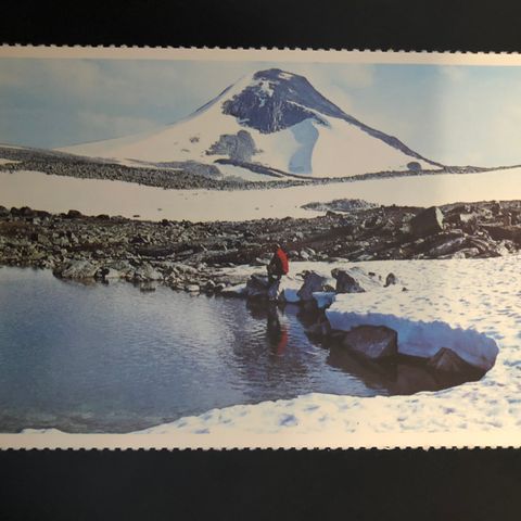 Tundradalskyrkja i Jotunheimen ubrukt. (1052C)