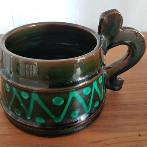 Knut Follestad keramikk