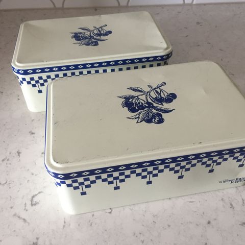 2 Massilly (France) Tins (Le Comptoir Pain D'epices)