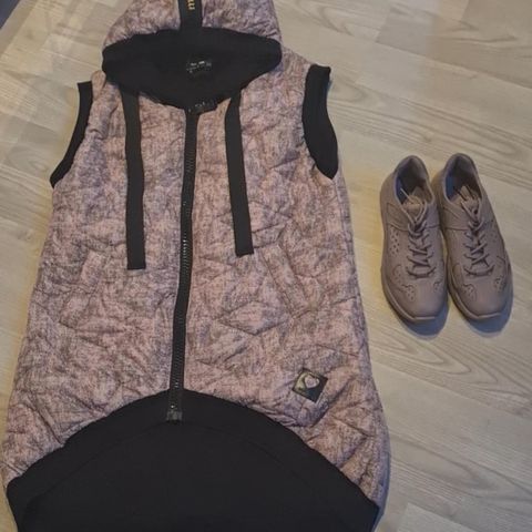 Ecco sneakers str.38 +vest M/L