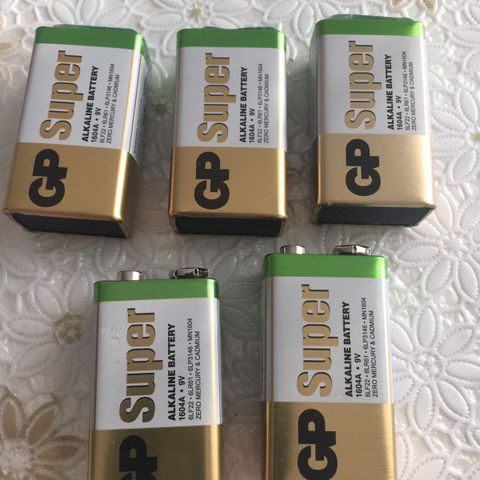 GP SUPER  BATTERY 1 stk 25 kr  5stk for 100kr