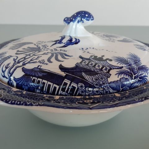 Blue Willow. Burleigh Ware. Burslem England