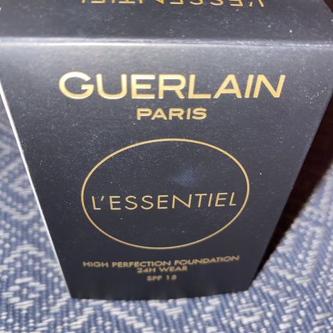 Guerlain essentiel foundation 24H wear N00