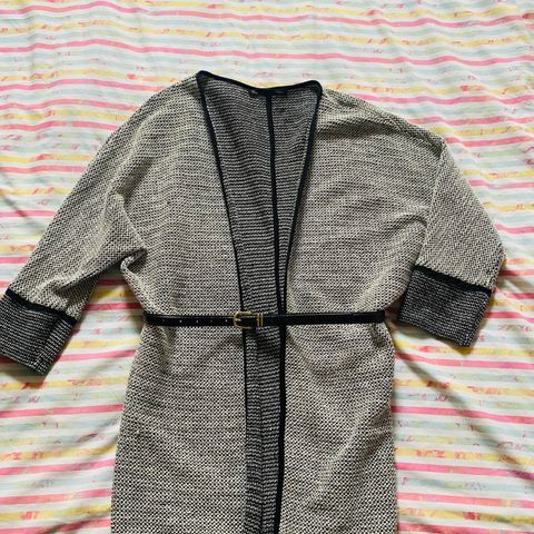 Cardigan for sale. Grey cardigan -Medium size -used