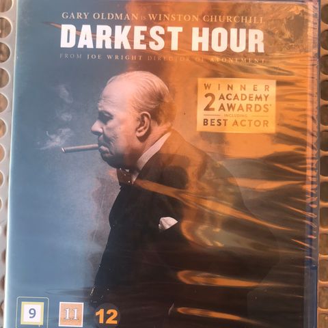Gratis porto! Darkest Hour på Blu-ray. Winston Churchill