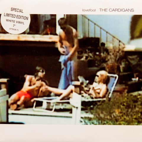 7", Single, Ltd, White - The Cardigans - Lovefool 1996 UK