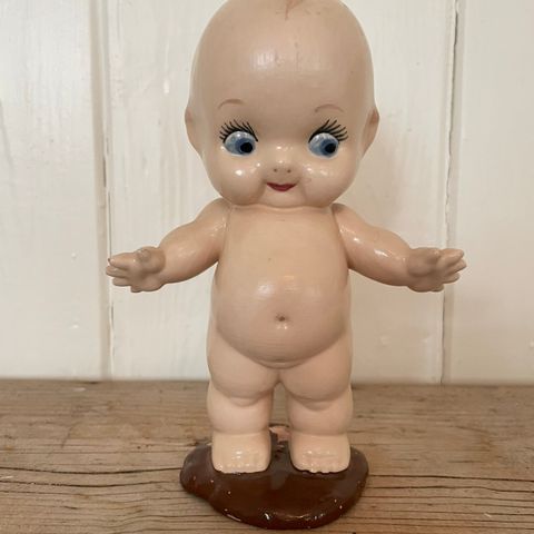 Skjelden stor og fin Kewpie dukke