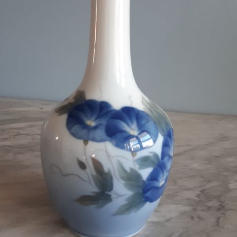 Kongelig dansk porselens vase
