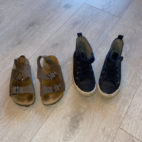 Sandaler i skinn og sneakers fra H&M str 29