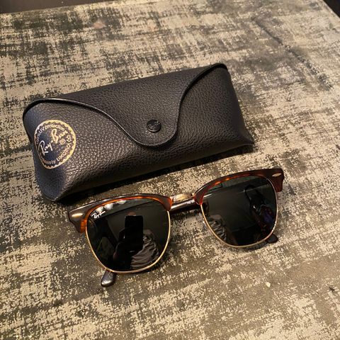 Ray-ban clubmaster RB3016