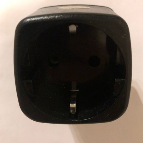 Uk adaptor plug. Reise adaptor