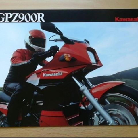 Kawasaki GPZ900R brosjyre.
