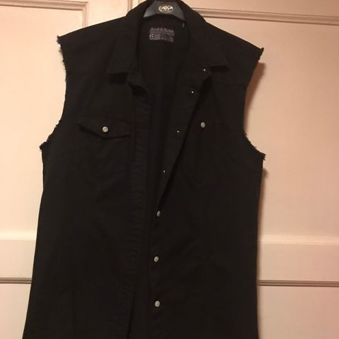 Vest ..svart denim stoff( Tøff) Sort olavest