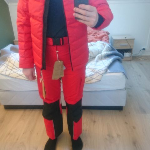 Ny skidress fra Skogstad - str. 14 (160-170cm)