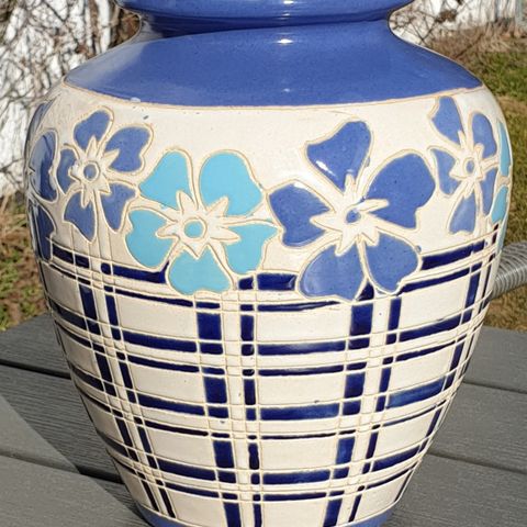 Vase, kjeramikk