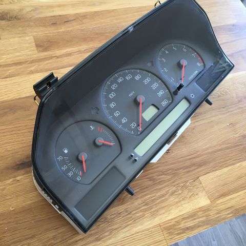 Volvo S70 / C70 / V70 / V70XC  speedo / instrumenter