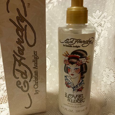 Love & Luck Body Lotion for Women Ed Hardy by Christian Audigier Ikke brukt