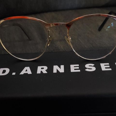 D.arnesen brille