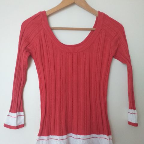 New CARVEN sweater, size L