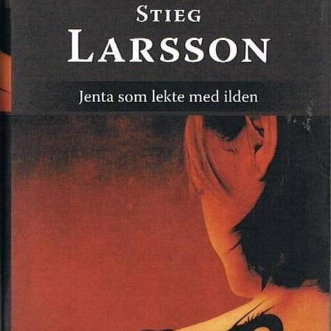 Bok "Jenta Som Lekte Med Ilden" Stieg Larsson