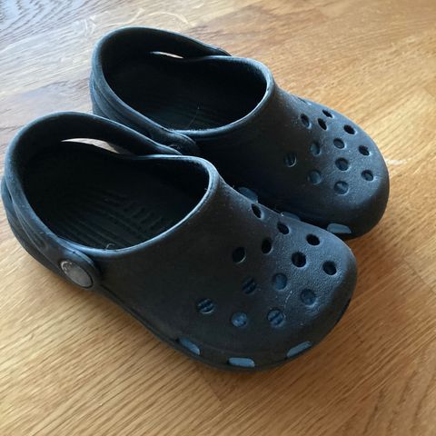 Crocs i str 8/9 (25-26)