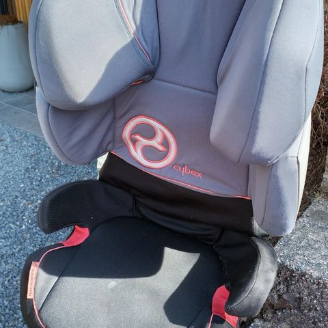 Pent brukt Cybex x2 isofix