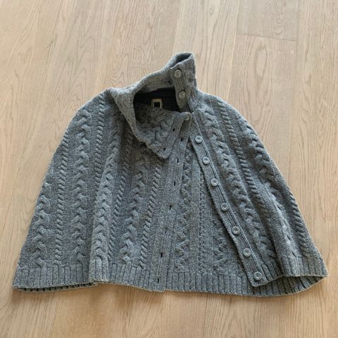 Poncho i ull fra Andersen&Lauth strl m -aldri brujt