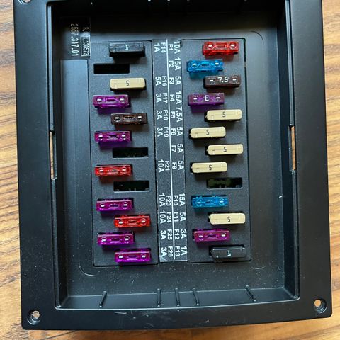 EBL blokk Nordelettronica NE 185.4 og NE 317.1