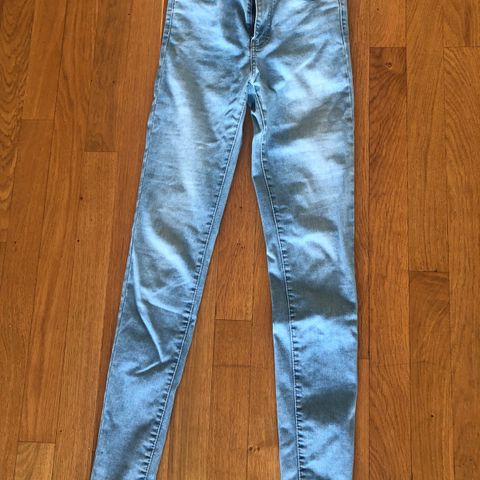 Levi’s mile high super skinny 26/32