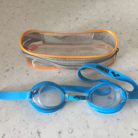 Arena Swimming Goggles