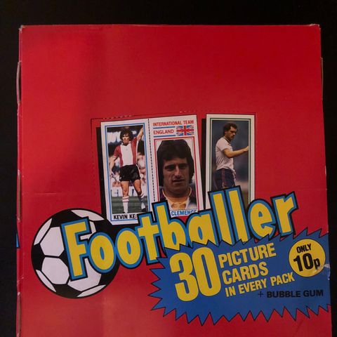 Topps 1981 1982 Full display boks med 48 uåpnede pakker fotballkort !!!