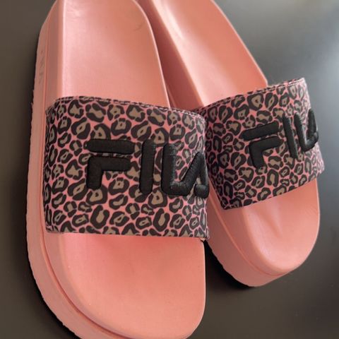 Kule fila slippers