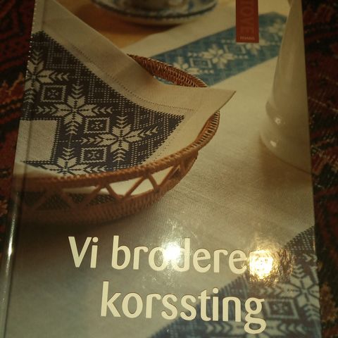 Vi broderer korssting