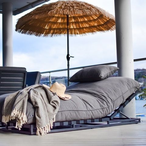 Hagemøbler! Solseng/daybed med sunbrella puter. lekker design