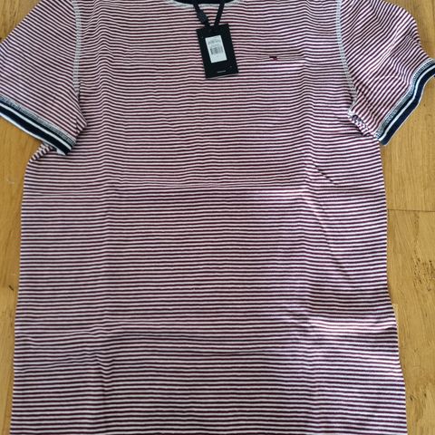 Ny tskjorte Tommy Hilfiger 170-176 cm 14 år eller S/M dame