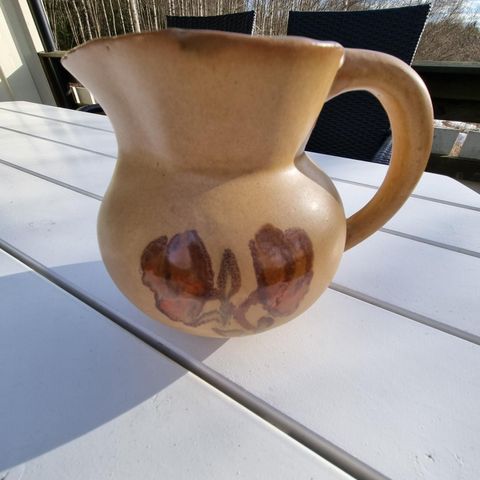 Mugge i keramikk