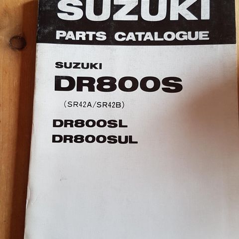Suzuki DR800S delekatalog.