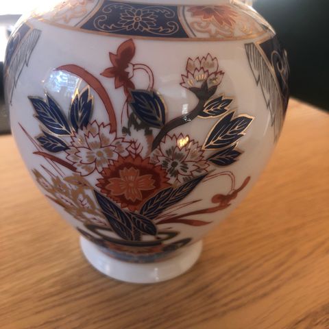 kina vase