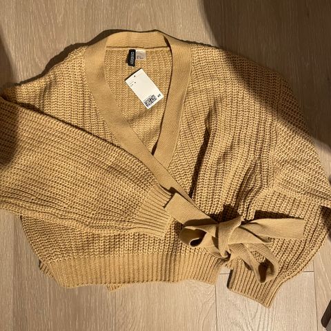 Helt ny H&M cardigan i str.M