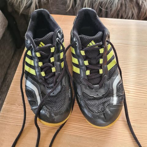 Adidas adiTUFF treningssko str 37 1/3 (FR) 5 (US)