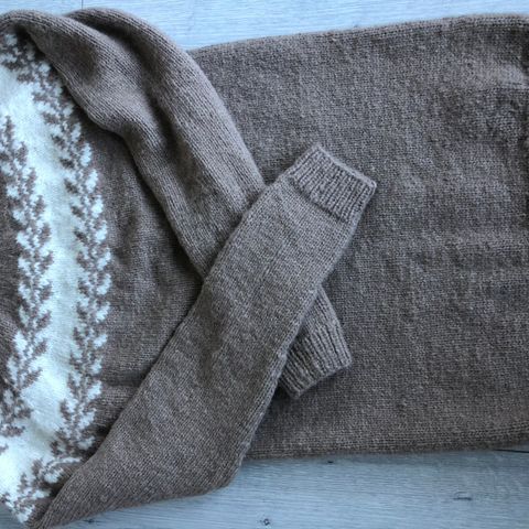Myk og deilig genser av alpakkaull i garnet PUS kr 1200.-