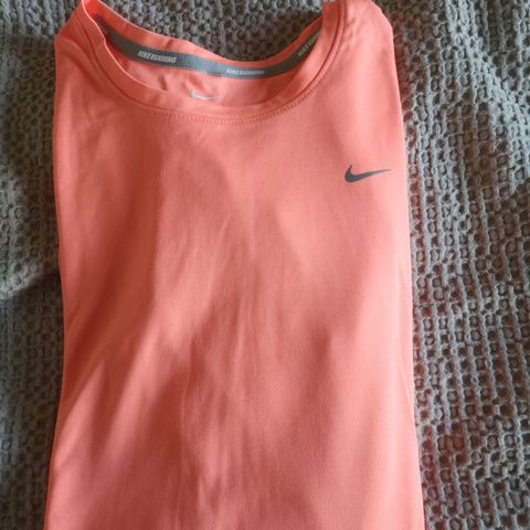 Nike dri-fit running